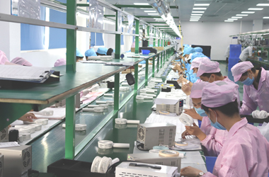 組裝加工-小風扇組裝加工作業